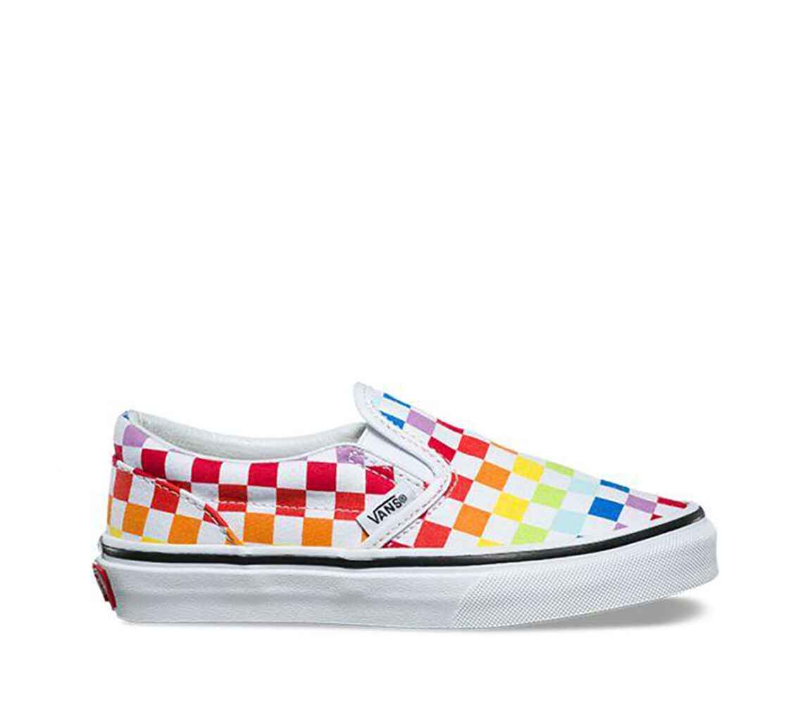 vans slip on rainbow checkerboard skate shoe