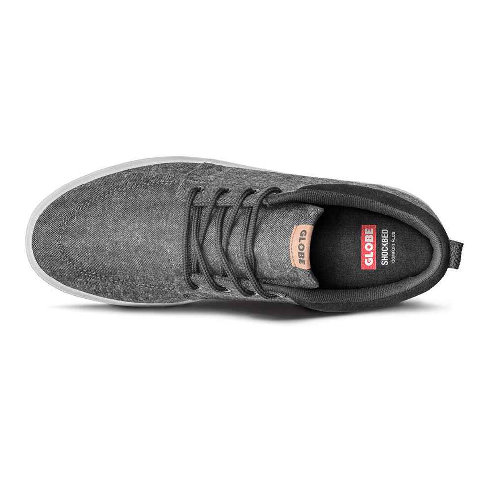 Globe hot sale chukka black